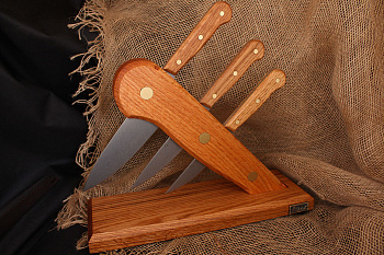 Набор кухонных ножей серии "Classic" 95х18, рукоять дуб. Подставка дуб. 